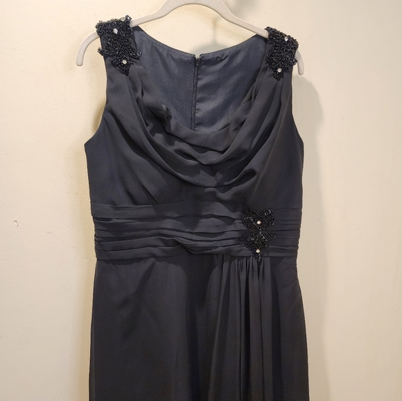 Women's Black Floor Length Gown Evening Formal Dress Fits M - Picture 2 of 11